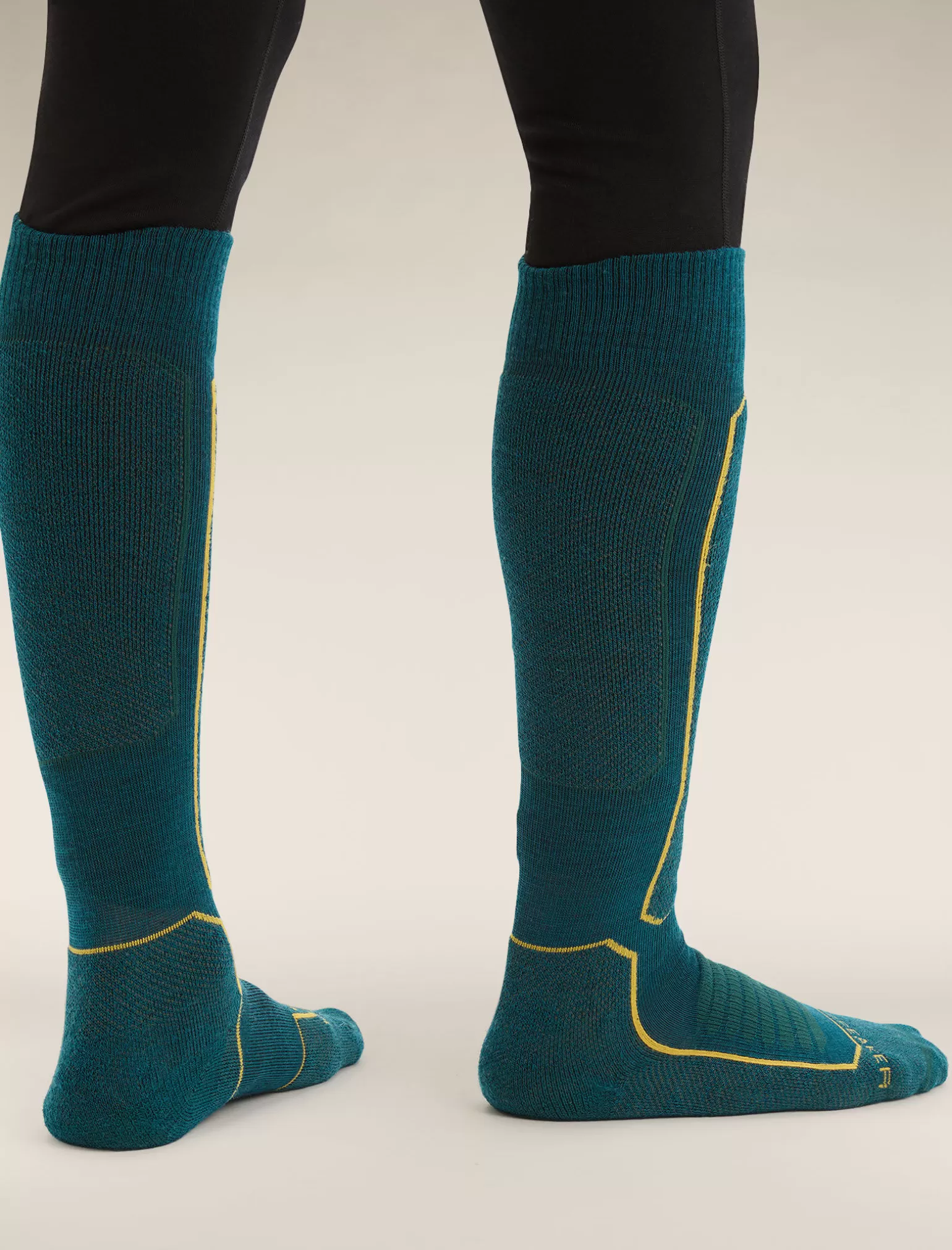 Icebreaker Men's Merino Ski+ Medium Over the Calf Socks