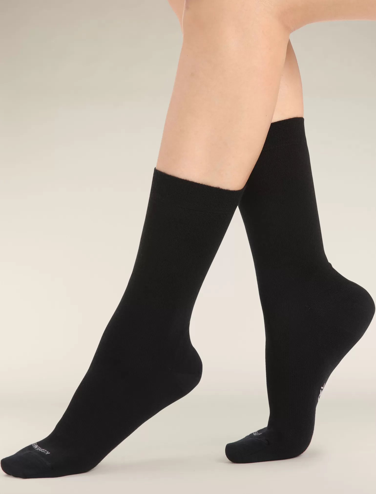 Women Icebreaker Women's Merino Lifestyle Fine Gauge Crew Socks